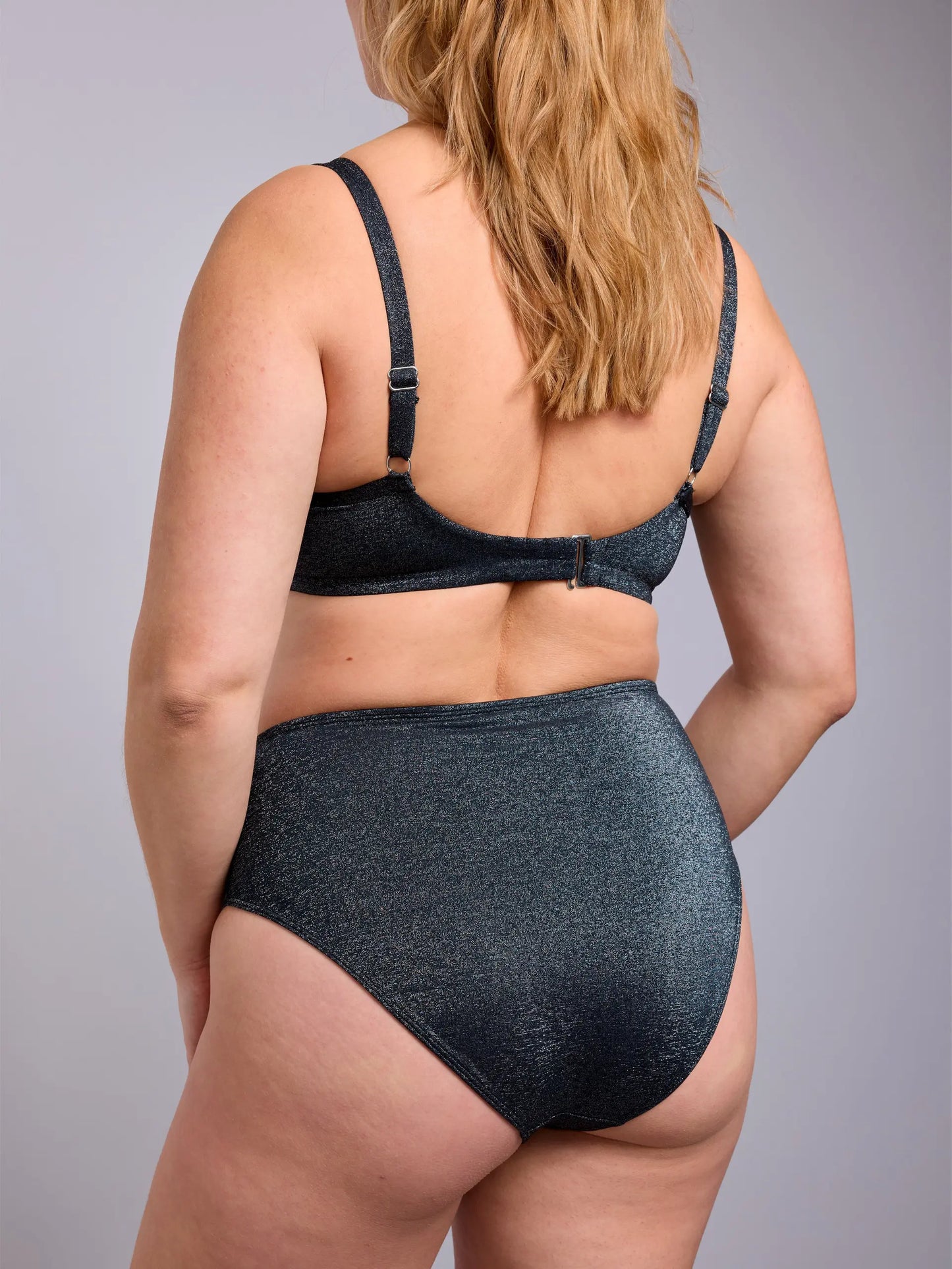 DAKOTA SWIM FULL CUP LOW