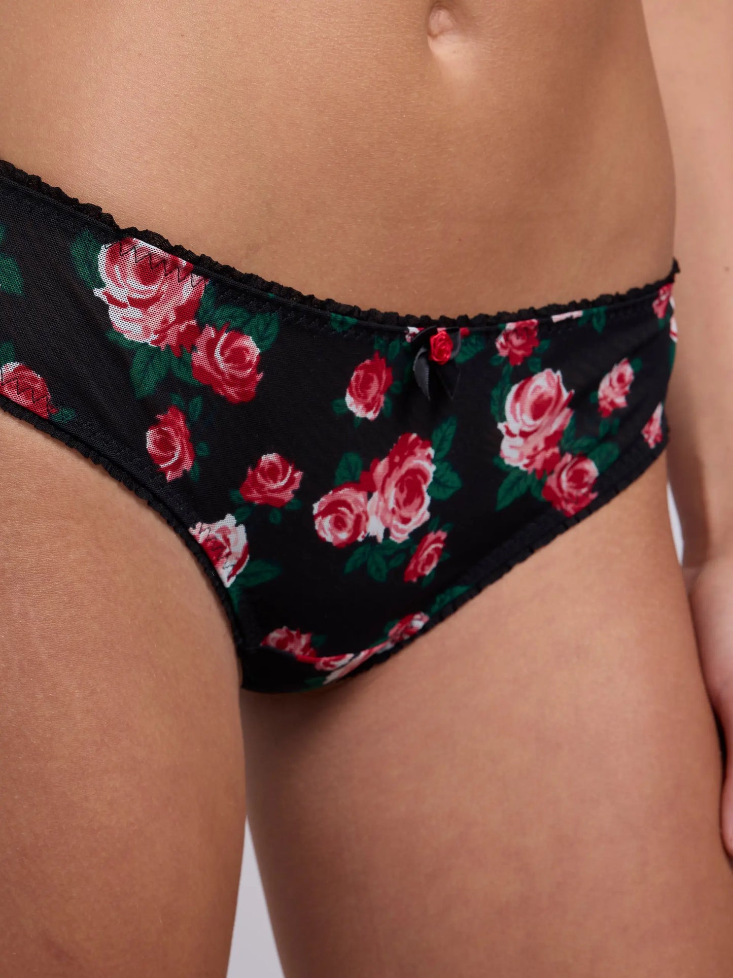 LAUREL HIPSTER STRING