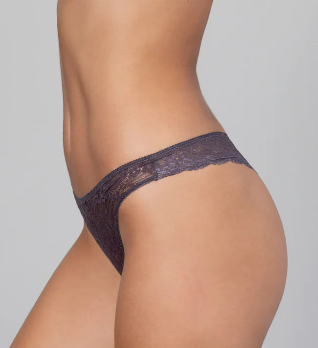 LIANA STRING