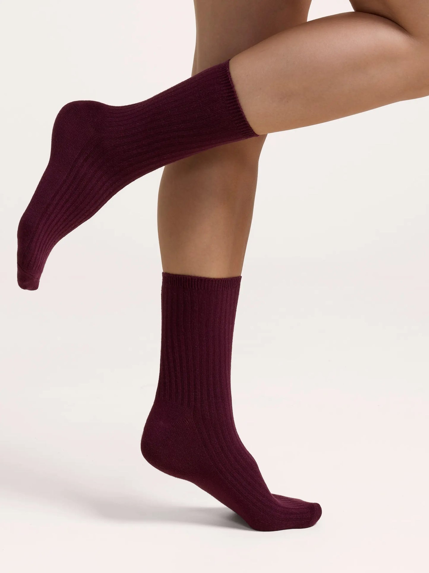 ISABELLA SOCKEN