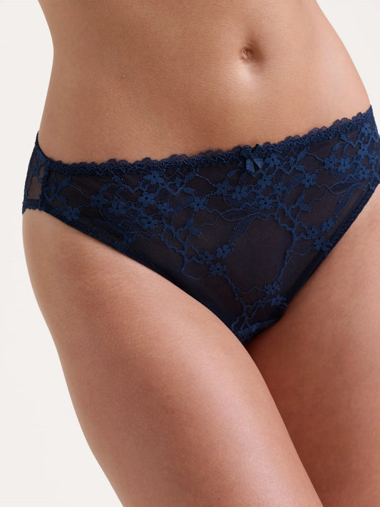 ROMANCE TAI HIGH LEG (HOHES BEIN SLIP-FORM)