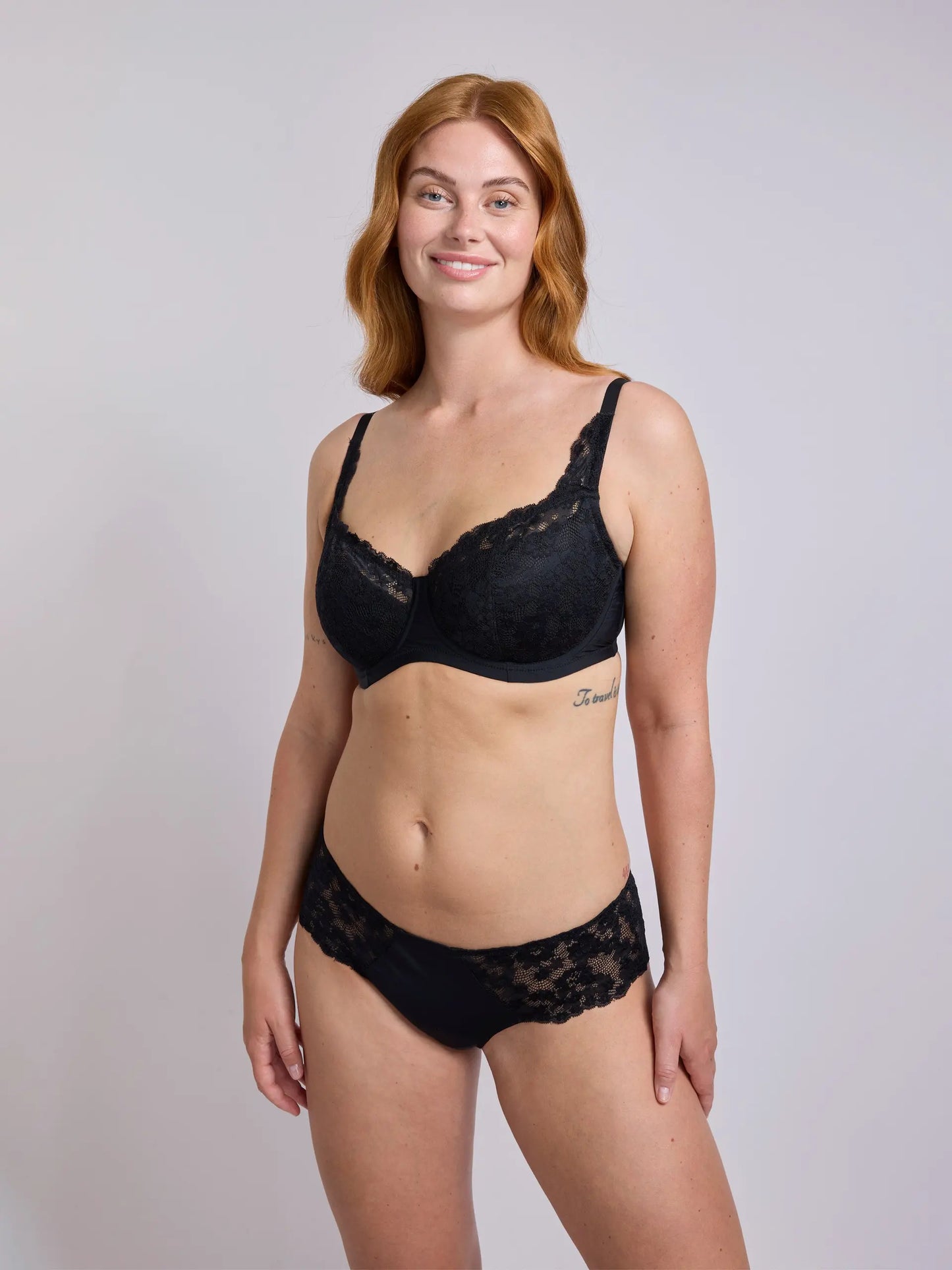 MYESSENTIALS 3/4 PADDED