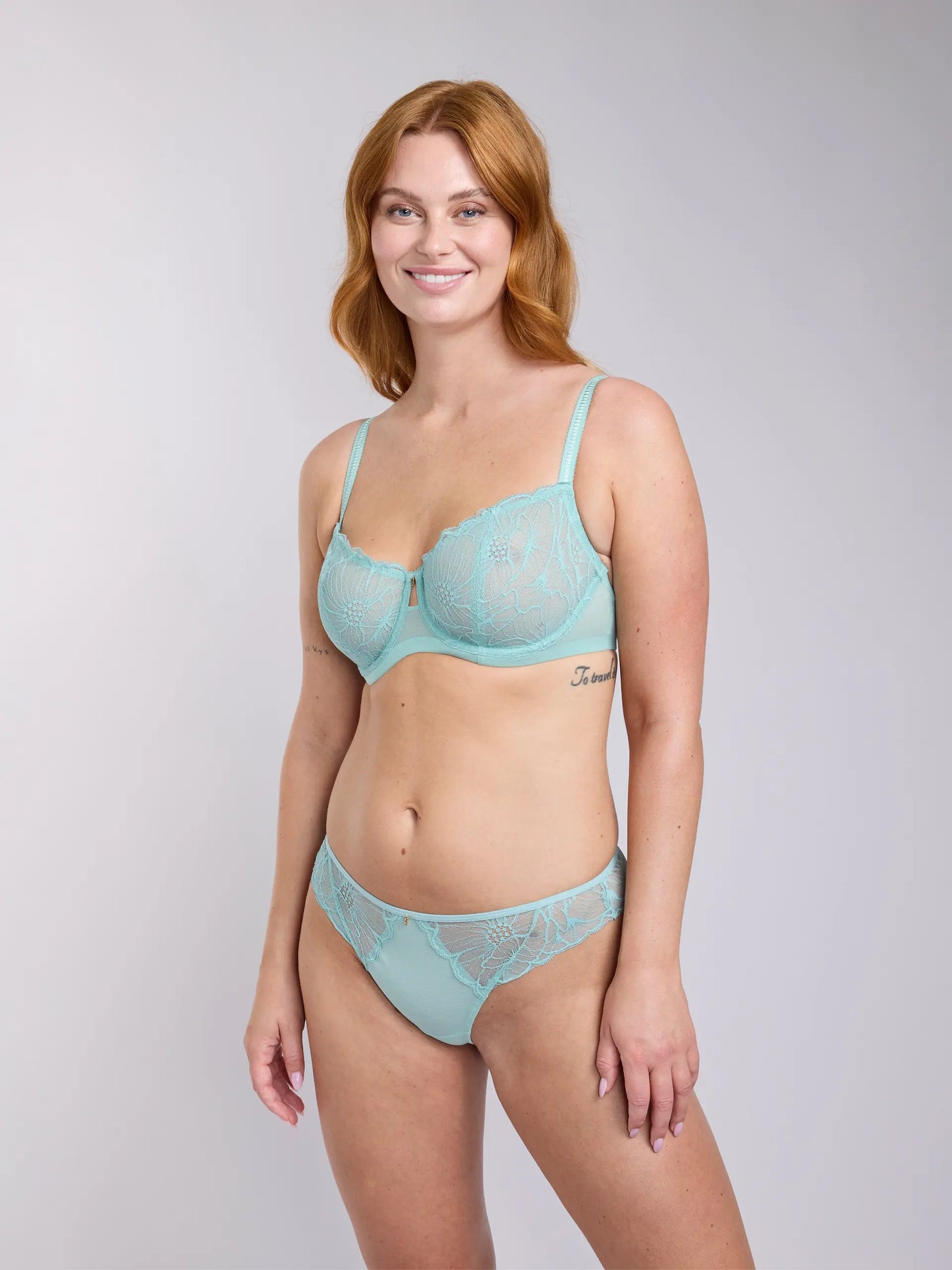 GARDENIA HIPSTER STRING